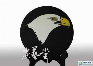 湖南活性炭雕“瞭望” 融環(huán)保與藝術(shù)于一體的特色工藝品